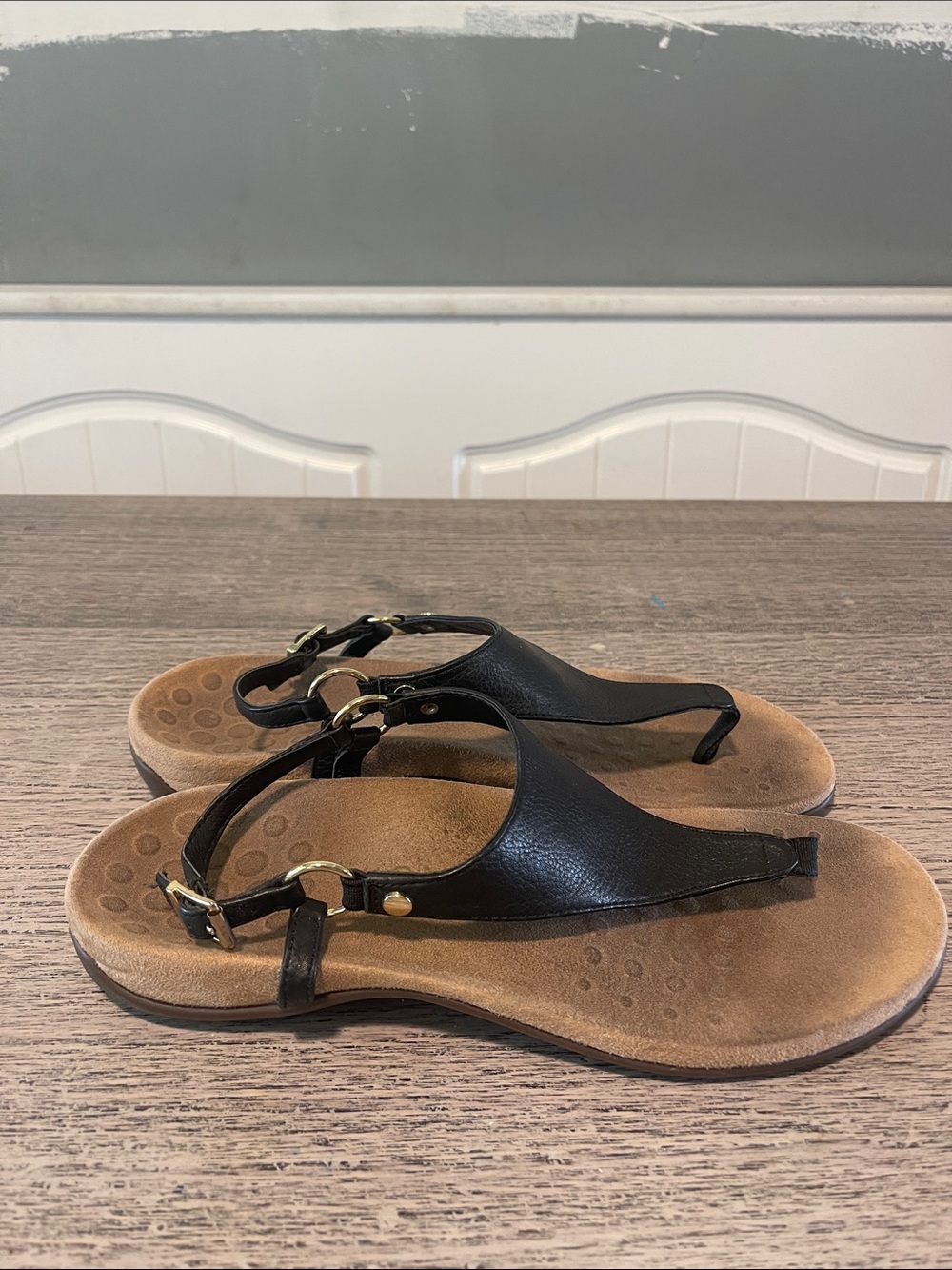 Vionic Kirra Black Leather Slingback Comfort Thong Buckle Sandal Women’s Size 8. - Picture 2 of 6